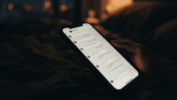 Erreurs à éviter après le premier message sur un site de plan cul